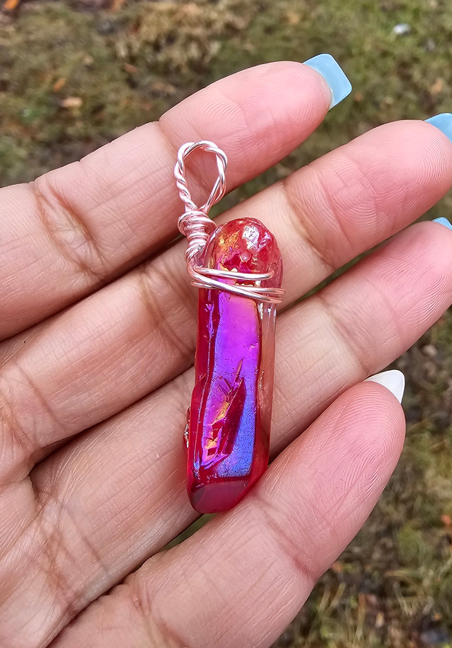 Quartz Aura Rouge