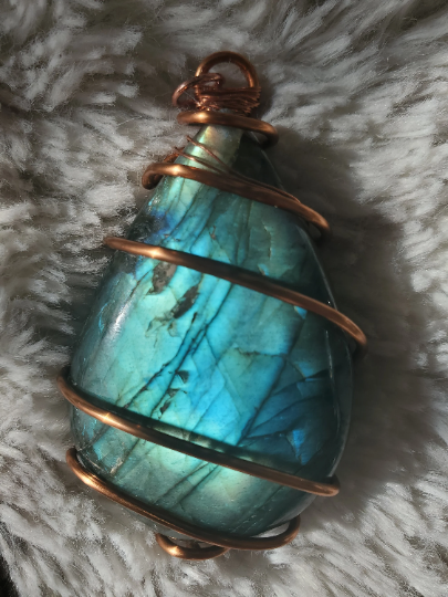 Collier en labradorite royale